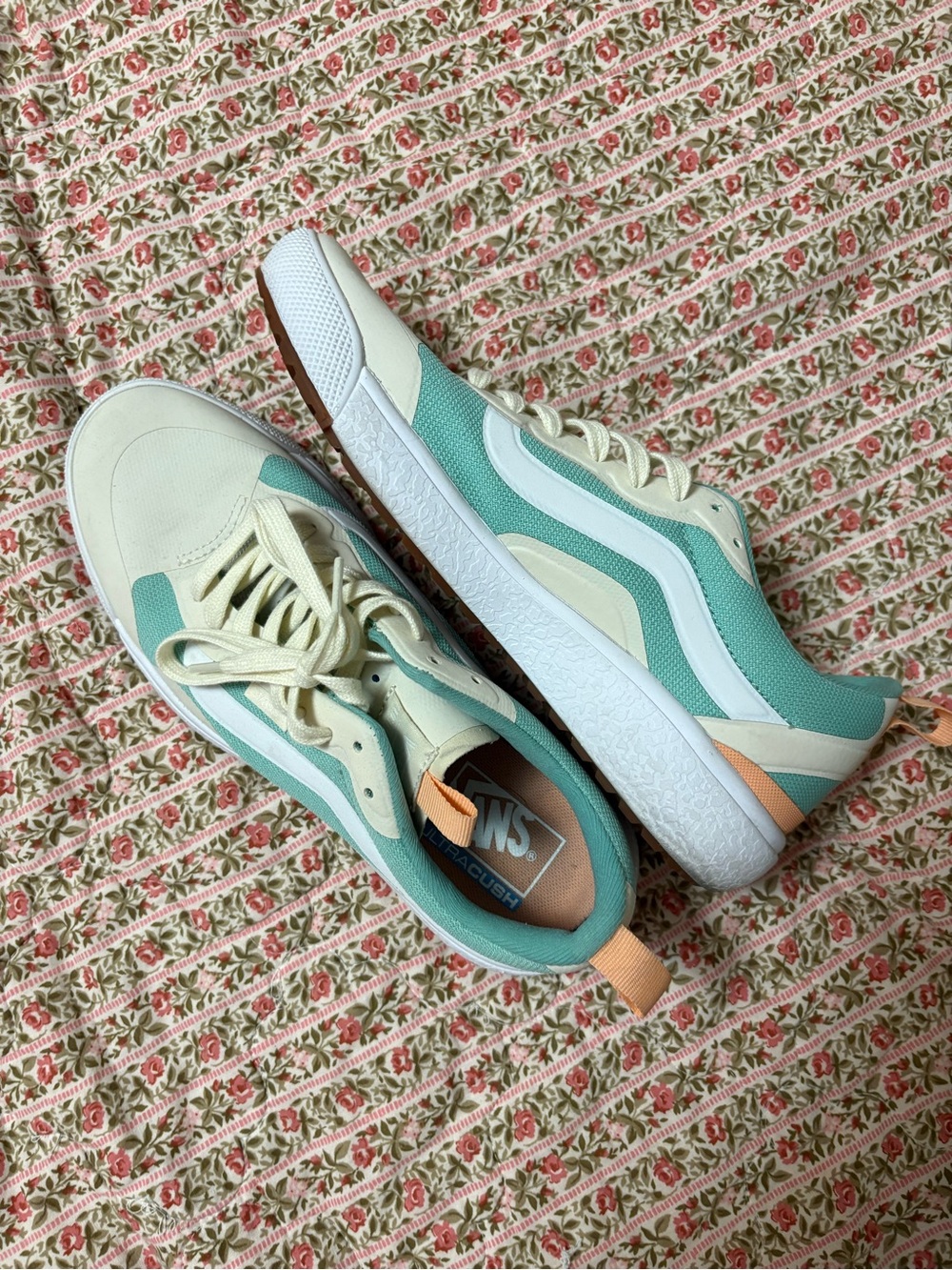 Women’s Vans UltraRange Shoes